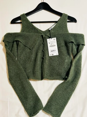Kofta/Topp fr zara  - Strl Small , hel ny, aldrig använt  Nypris 399 kr mitt pris 200 kr 