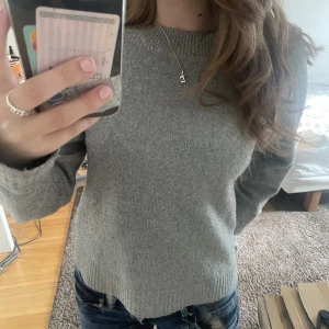 Vera Moda tröja  - Stickad tröja från Vera Moda som inte kommer till användning 💘