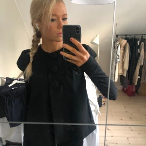 Kofta - Fin kofta med stora knappar⭐️💗