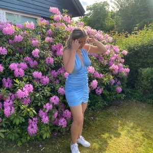 Sommar klänning  - En jätte fin sommar klänning. Bara använt 2 gånger.