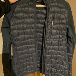 Peak performance jacka - Strl:M