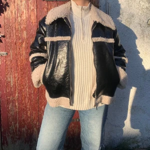 NA-KD jacka - Säljer min vinterjacka från NAKD mycket bra skick!