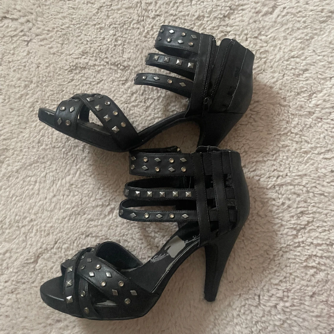 Klackar med nitar - 90