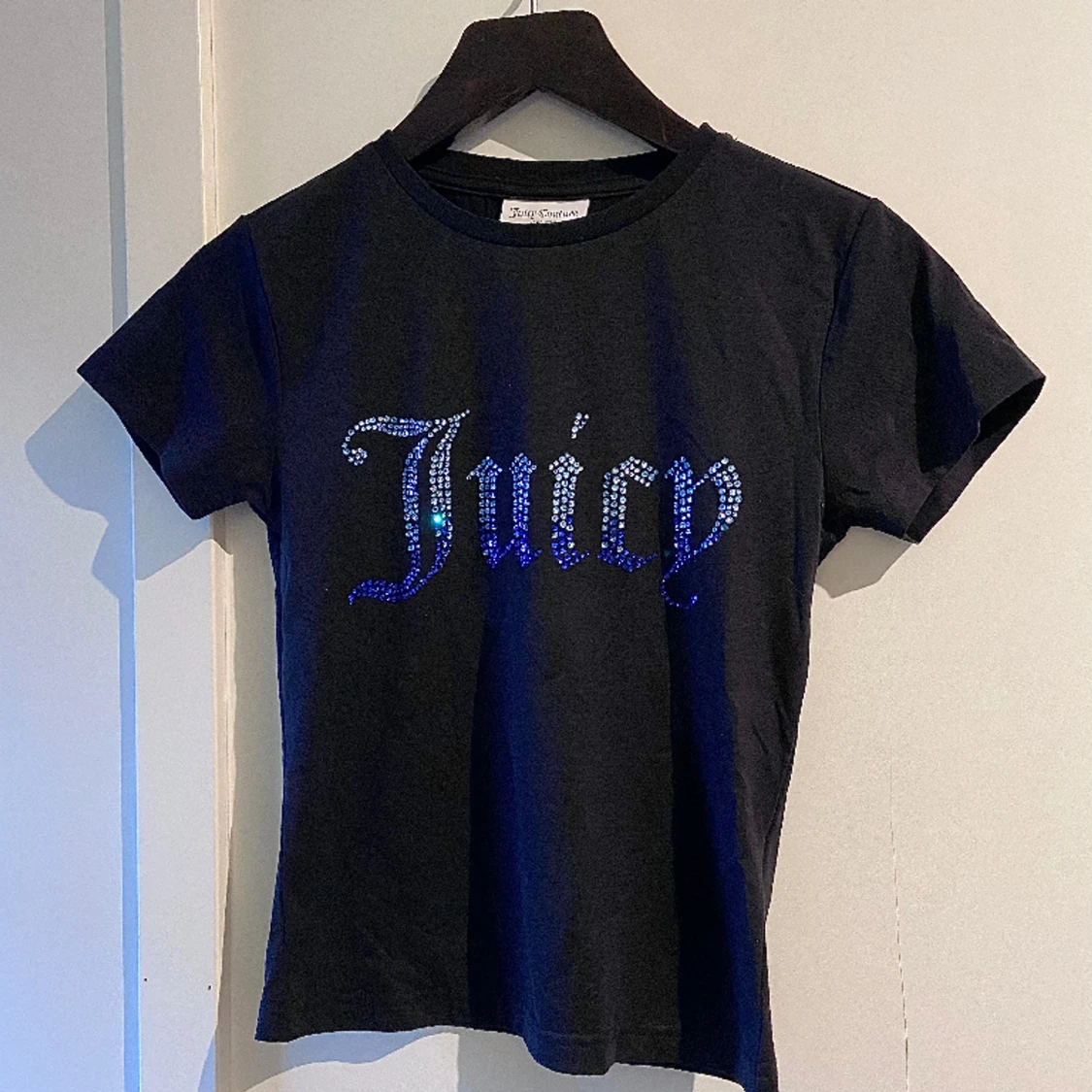 Rhinestone T-shirt Juicy Couture - 91