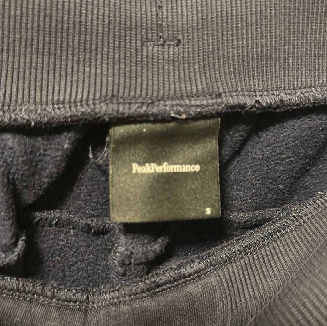 Mjukisar från peak performance  - 91