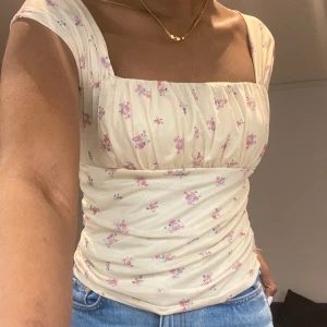 Topp - Köpare står för frakt 