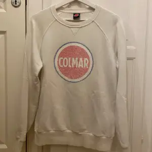 Tja säljer en Colmar sweatshirt då den inte används.  Den är i nyskick, använd en gång Dm ifall du har frågor 