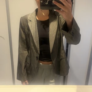 Blazer/kavaj - Så cool och fin kavaj/blazer  Skriv för frågor!