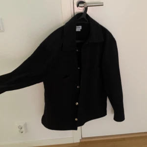 Overshirt Weekday - Svart overshirt från weekday 