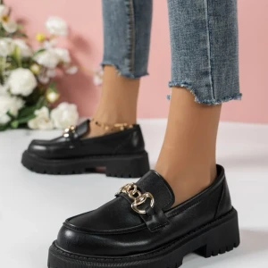 Skor stl 37/38 (Helt nya) - Skor stl 37/38 (Helt nya) Loafers med platå  För små för mig mer som en stl 37