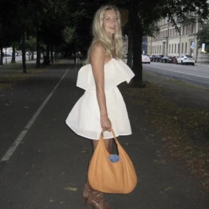 Hm klänning  - Den populära hm klänningen  Mycket bra skick