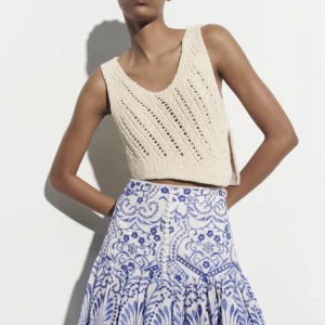 Zara kjol - Jätte fin zara kjol som inte kommer till användning, endast använd 1 gång