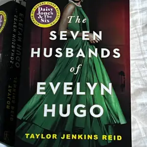 The 7 husbands of Evelyn Hugo book. Book by the author Taylor Jenkins Reid. Never read.