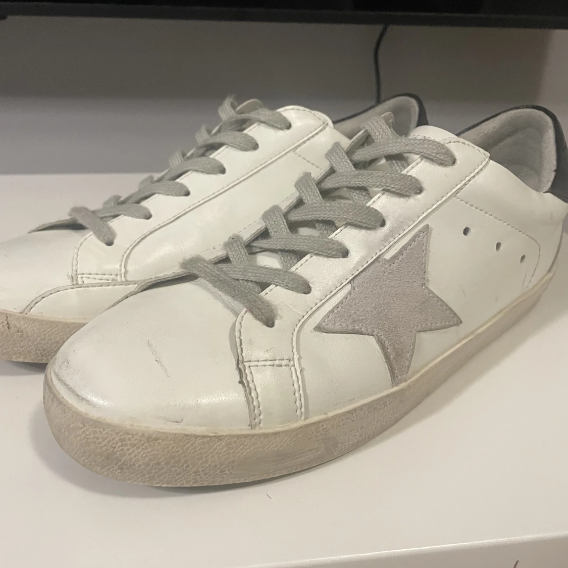 Golden goose - 90