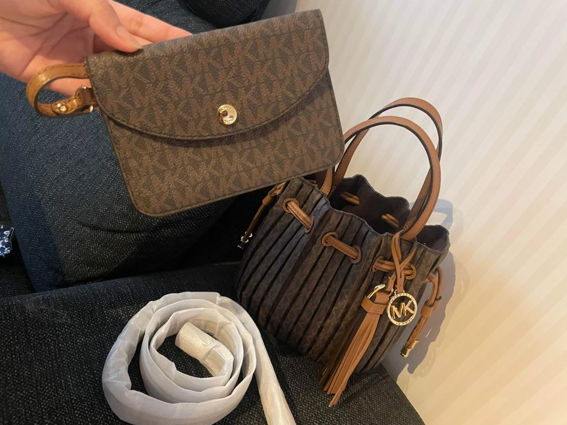 Michael Kors bag  - 90