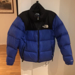 Blå north face jacka - Blå jacka från the north face💙