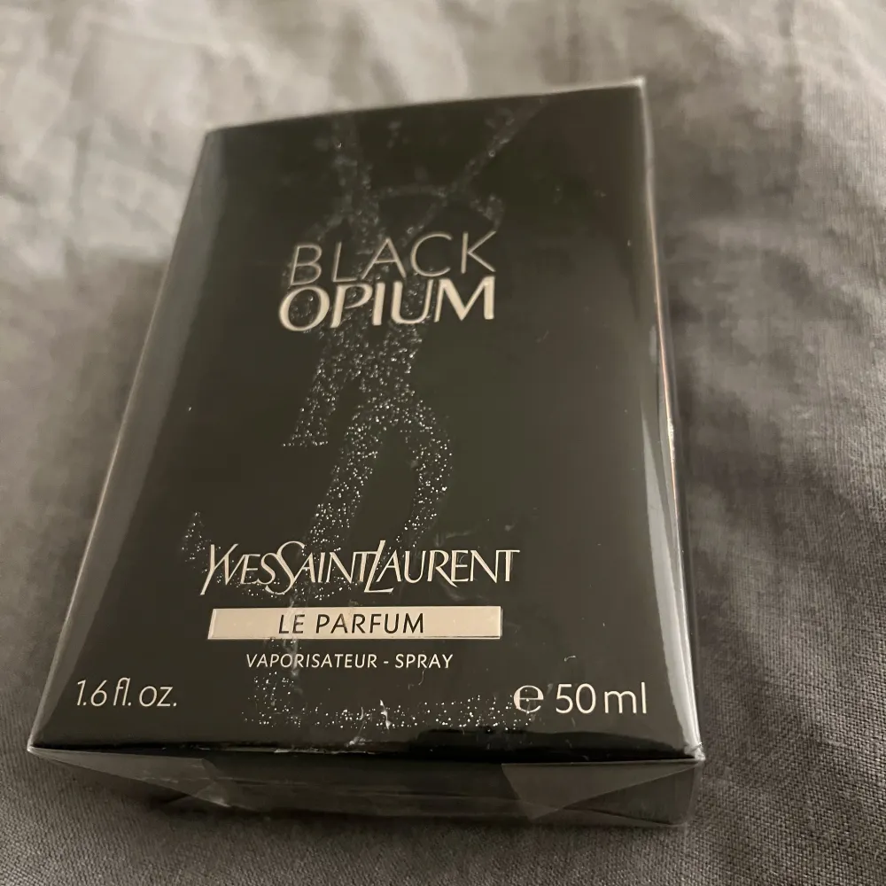 Ysl black opium le perfum 50ml, oöppnad. Nypris 1450kr. Övrigt.