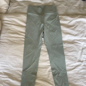 Tights från H&M - Använda fåtal gånger 