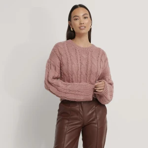 Stickad tröja - Snygg stickad tröja från NAKD köpt för nåt år sen! Använd men i bra skick 