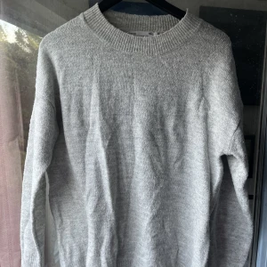 Stickat  - Stickad tröja ifrån lager 157 i storlek S men är oversized så passar M också, fint skick på den. 