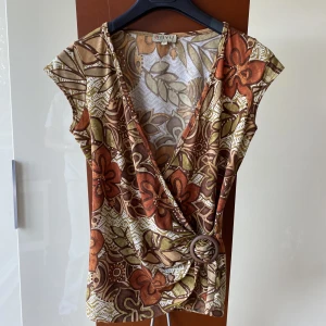 Mönstrad tröja - Topp med superfin passform, köpt i Argentina! 