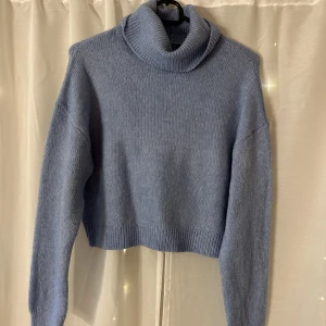 Strickad tröja  - Stickad tröja från newyorker. Aldrig använd. Storlek XXS. Är som en XS❤️