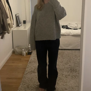 Stickad tröja - Grå stickad tröja från zara