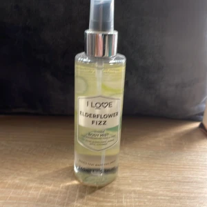 Body mist - Säljer denna body mist  Icke använd nån gång 