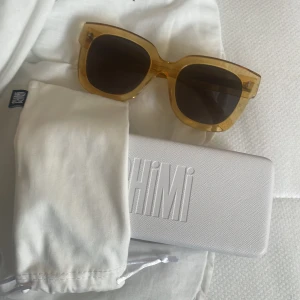 Chimi solglasögon  - Ett par svin snygga och populära chimi solglasögon i modellen 008 mango ❤️❤️