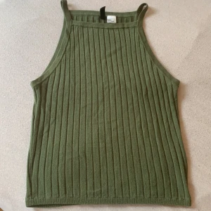 Linne - Linne från h&m i militärgrön storlek S, oanvänd🤍