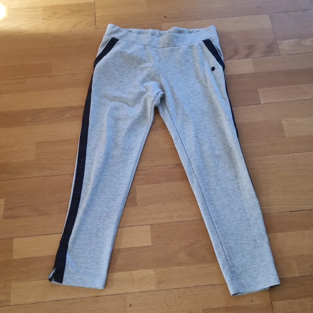 Använda men gott skick. Stl M. Jeans & Byxor.