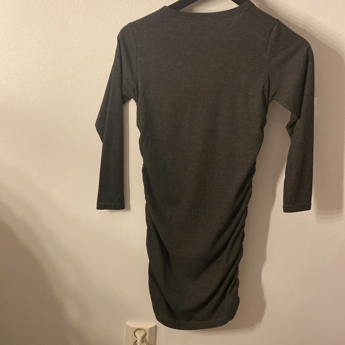 Säljer denna gråa klänning ❤️ny pris 129 - 91