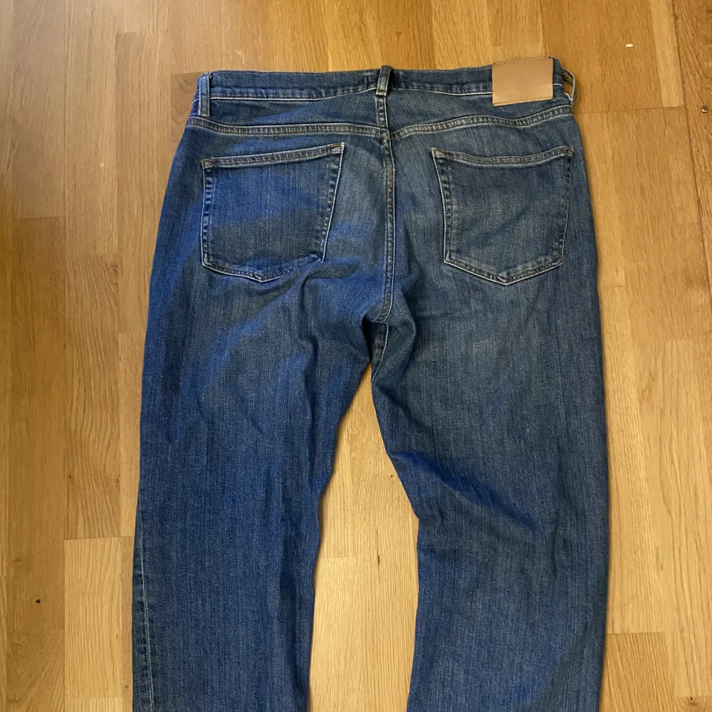 Knappt använda gant jeans. Kvalite: helt ny. Nypris: 1600 stl: 32/34. Jeans & Byxor.