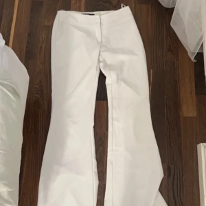 Vita kostymbyxor - Fina vita kostymbyxor 