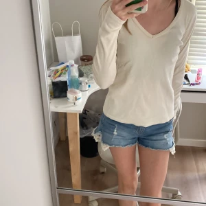 Beige vit långärmad - Nyskick