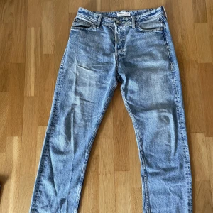 Jeans - Jeans från jack&jones i bra skick! 