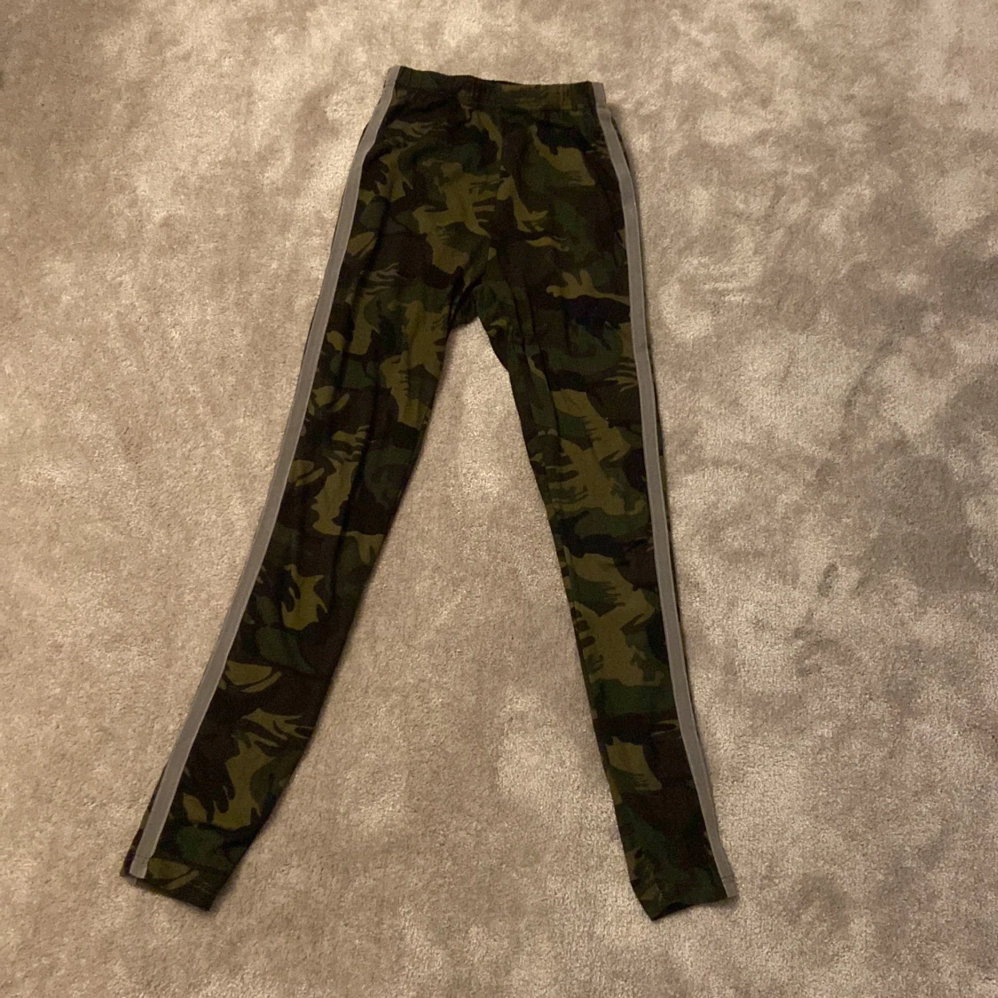 Tränings kit i kamouflage färg - 90