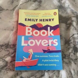 Engelsk bok - Oläst engelsk bok! Väldigt trendig och väldigt bra! 