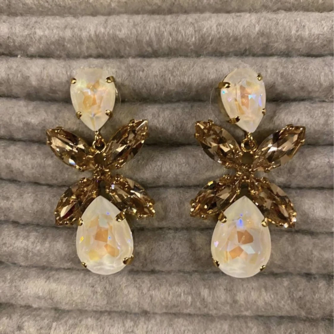 Örhängen oanvända 