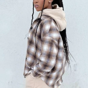 Flanell skjorta - Säljer denna pga det inte är min stil längre. Strl XS men passar S från Shein