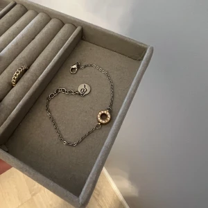 Edblad armband - Säljer detta söta armband från Edblad🫶🏻köp direkt för 130kr