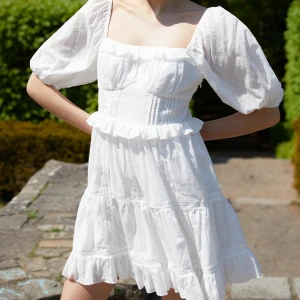 By Malina student klänning  - Använd en gång, skicka pm för flera bilder❤️vill har allt såld så kom med egna pris förslag 