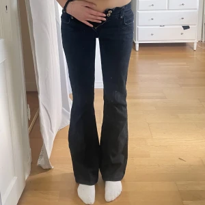 lågmidjade jeans - använd köp nu! midja:76 innerben:80