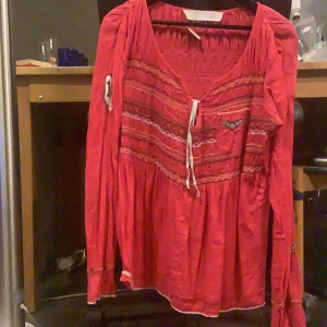  Romantik rosa blus -  Romantik rosa blus från Odd Molly 