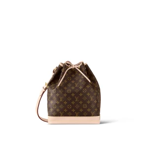 Louis Vuitton Noé Bag - Skriv för fler bilder! Säljer nu min älskade Noé väska som har använts flitigt. Dustbag och serienummer finns, köpt 2018 på LV i Stockholm. Nypris idag 21.100kr, mitt pris kan diskuteras💖 