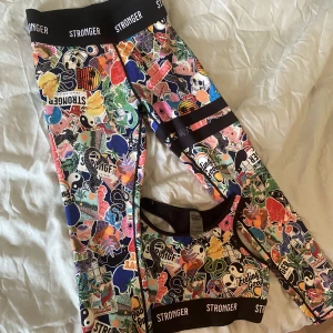 Träning - Rensar garderoben och säljer mitt träningsset från stronger. Topp och tights använda endast vid ett tillfälle och är i nyskick.
