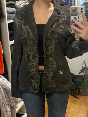 kappa - som föredetta estetare älskade jag den här som har så söta detaljer (den saknar dock en knapp)