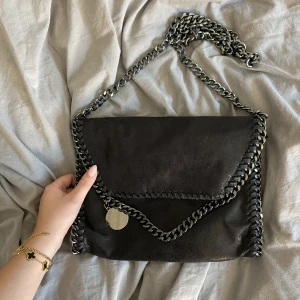 Väska - Kommer inte till användning, ett superfint skick!🙌🏼