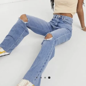 Baggy jeans - Skit snygga loose/baggy straight jeans. I storlek 36. 