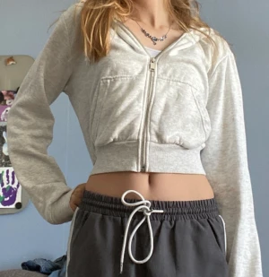 Cropped mjukis kofta  - Aldrig använd strl S mjukis till sommaren mjuk 